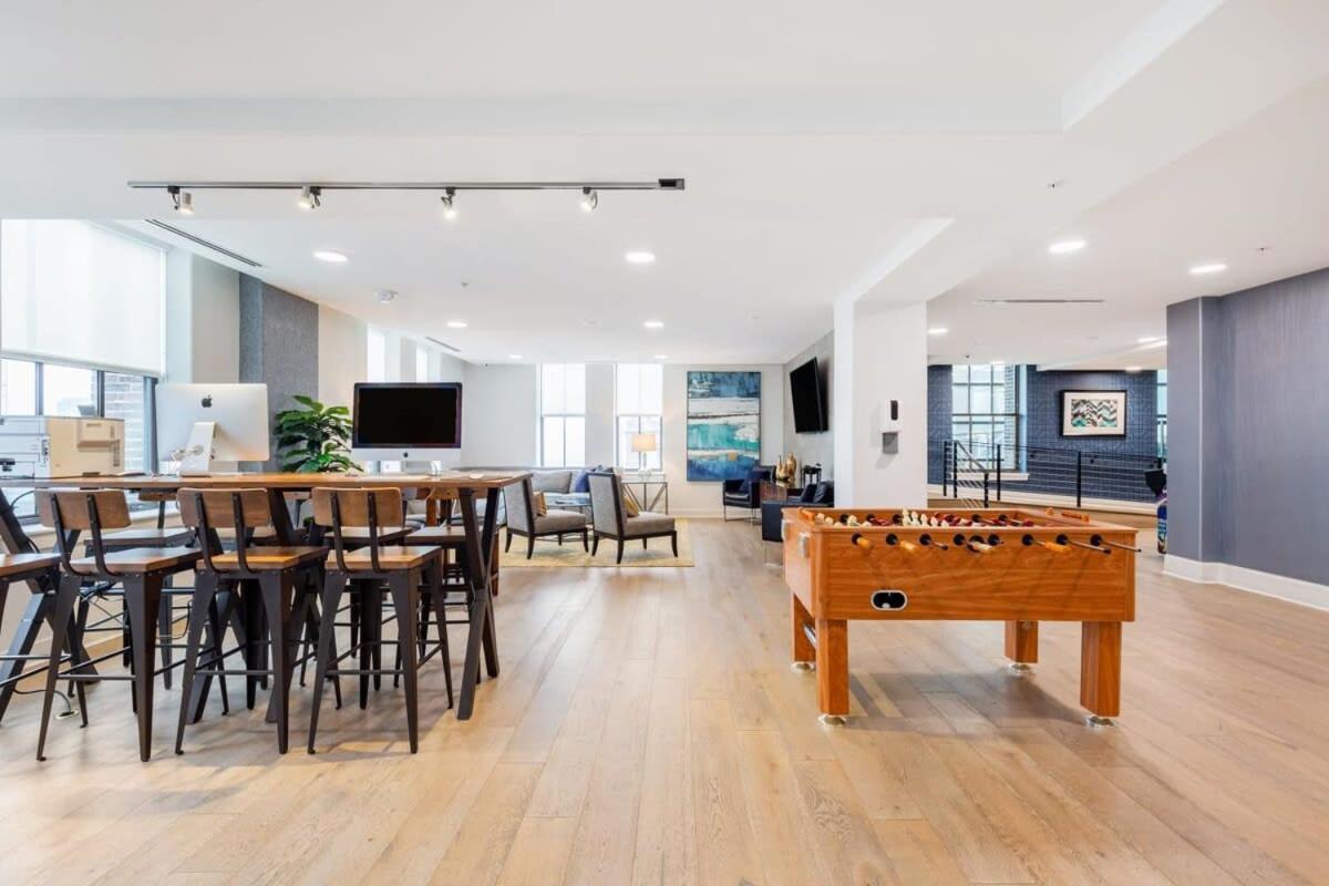 2B 2Ba Luxury Downtown Suite Rooftop Deck & Gym Baltimore Extérieur photo