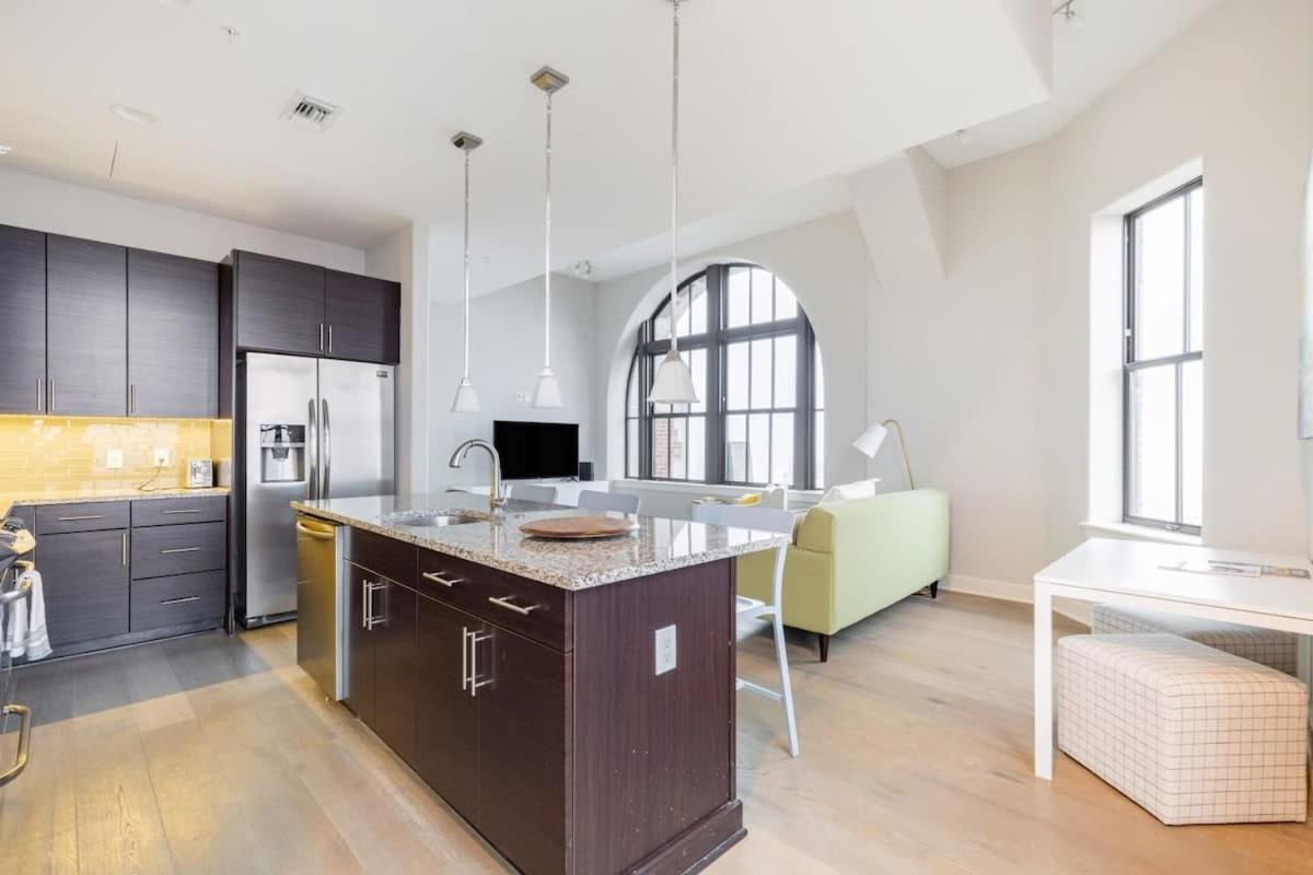 2B 2Ba Luxury Downtown Suite Rooftop Deck & Gym Baltimore Extérieur photo