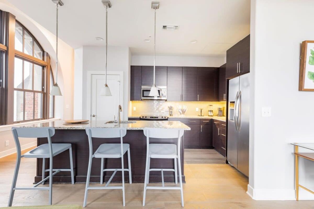 2B 2Ba Luxury Downtown Suite Rooftop Deck & Gym Baltimore Extérieur photo